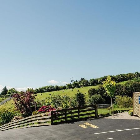 Hunters Moon Villa Mosgiel Exteriör bild