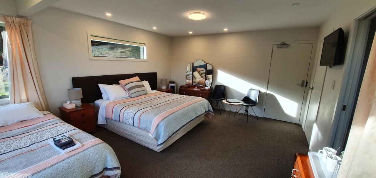 Hunters Moon Villa Mosgiel Exteriör bild