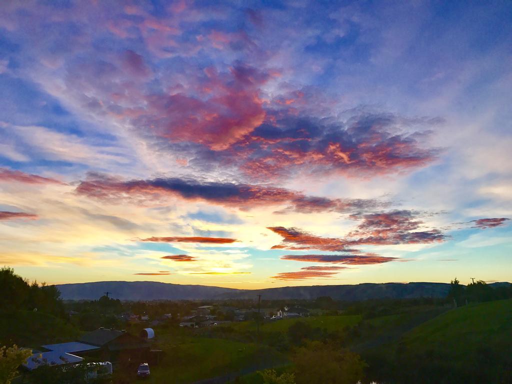 Hunters Moon Villa Mosgiel Exteriör bild