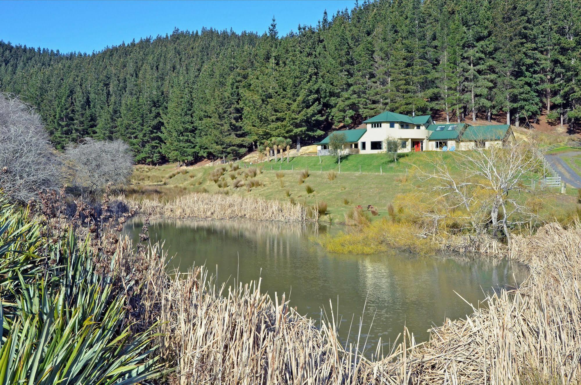 Hunters Moon Villa Mosgiel Exteriör bild