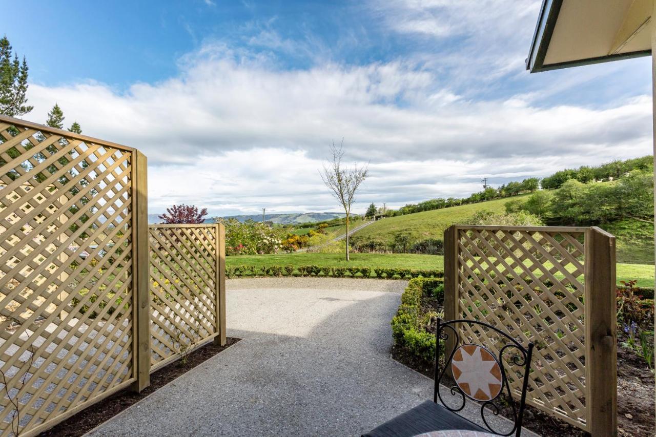 Hunters Moon Villa Mosgiel Exteriör bild